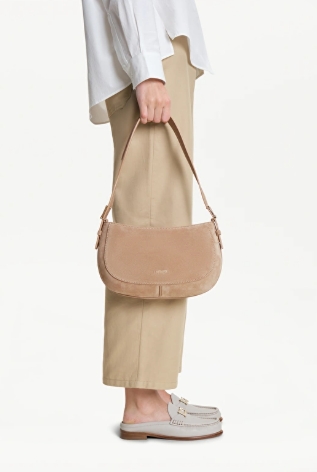 Elevating My Workweek with lottusse bags